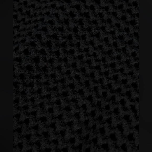 NWT Abercrombie Crochet-Style Shell Top - Picture 2 of 6